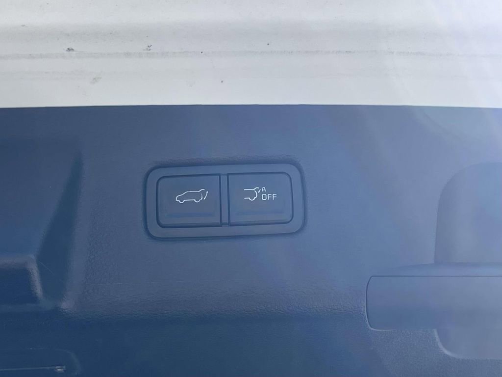 Used 2025 Kia Telluride S AWD/4WD image 29