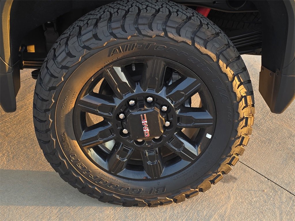 New 2026 GMC Sierra 2500 AT4 w/ AT4 Premium Plus Package image 33