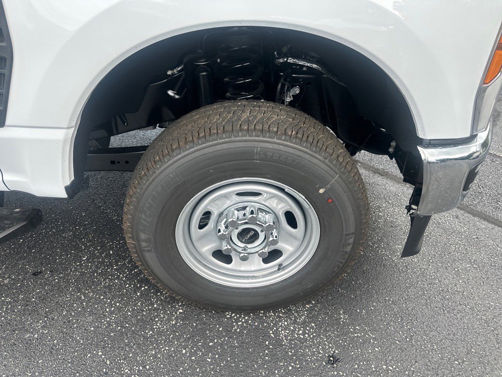 New 2026 Ford F350 XL image 4