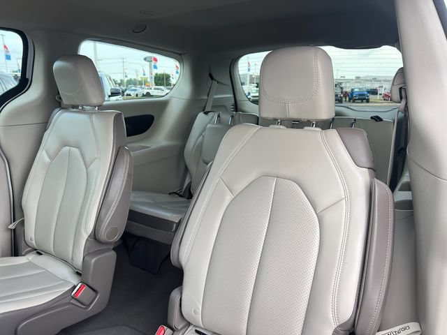 Used 2021 Chrysler Voyager Lxi w/ Cold Weather Group FWD image 28
