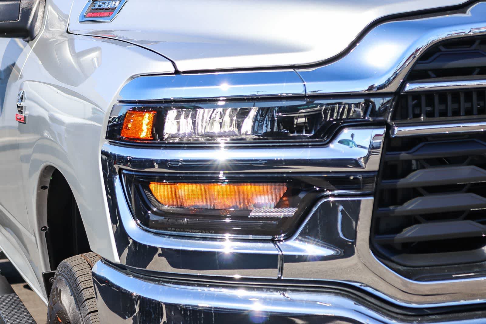 New 2027 RAM 3500 Tradesman AWD/4WD image 8
