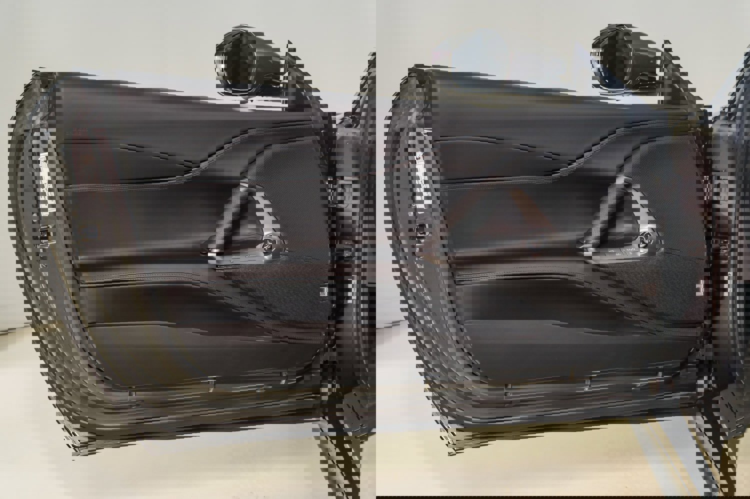 Used 2020 Ferrari 812 Superfast image 17