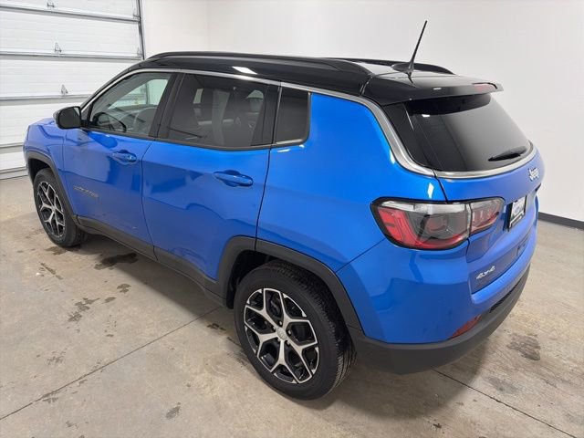 Used 2024 Jeep Compass Limited image 6