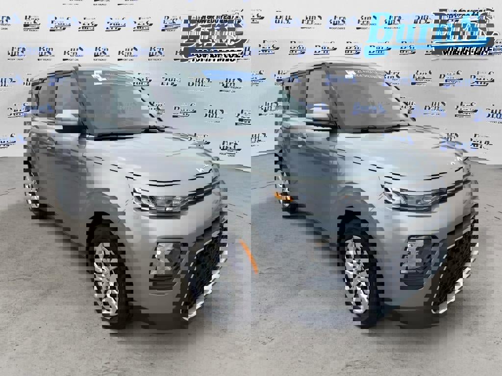 Used 2022 Kia Soul LX image 1