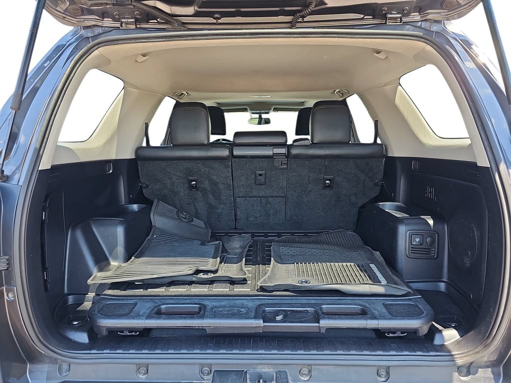 Used 2017 Toyota 4Runner Limited AWD/4WD image 30