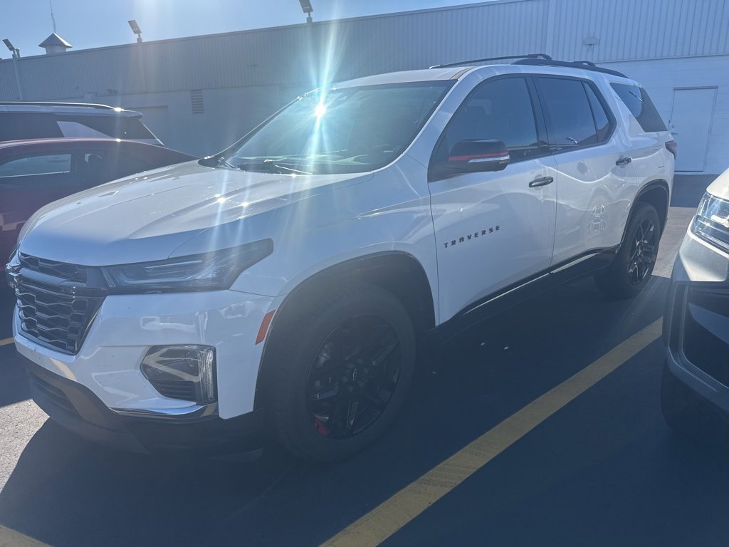 Used 2023 Chevrolet Traverse Premier w/ Redline Edition image 1