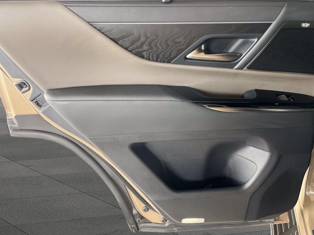 Certified 2025 Lexus LX 700h Overtrail AWD/4WD image 12