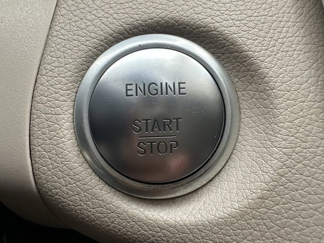 Used 2018 Mercedes-Benz GLC 300 4MATIC image 23