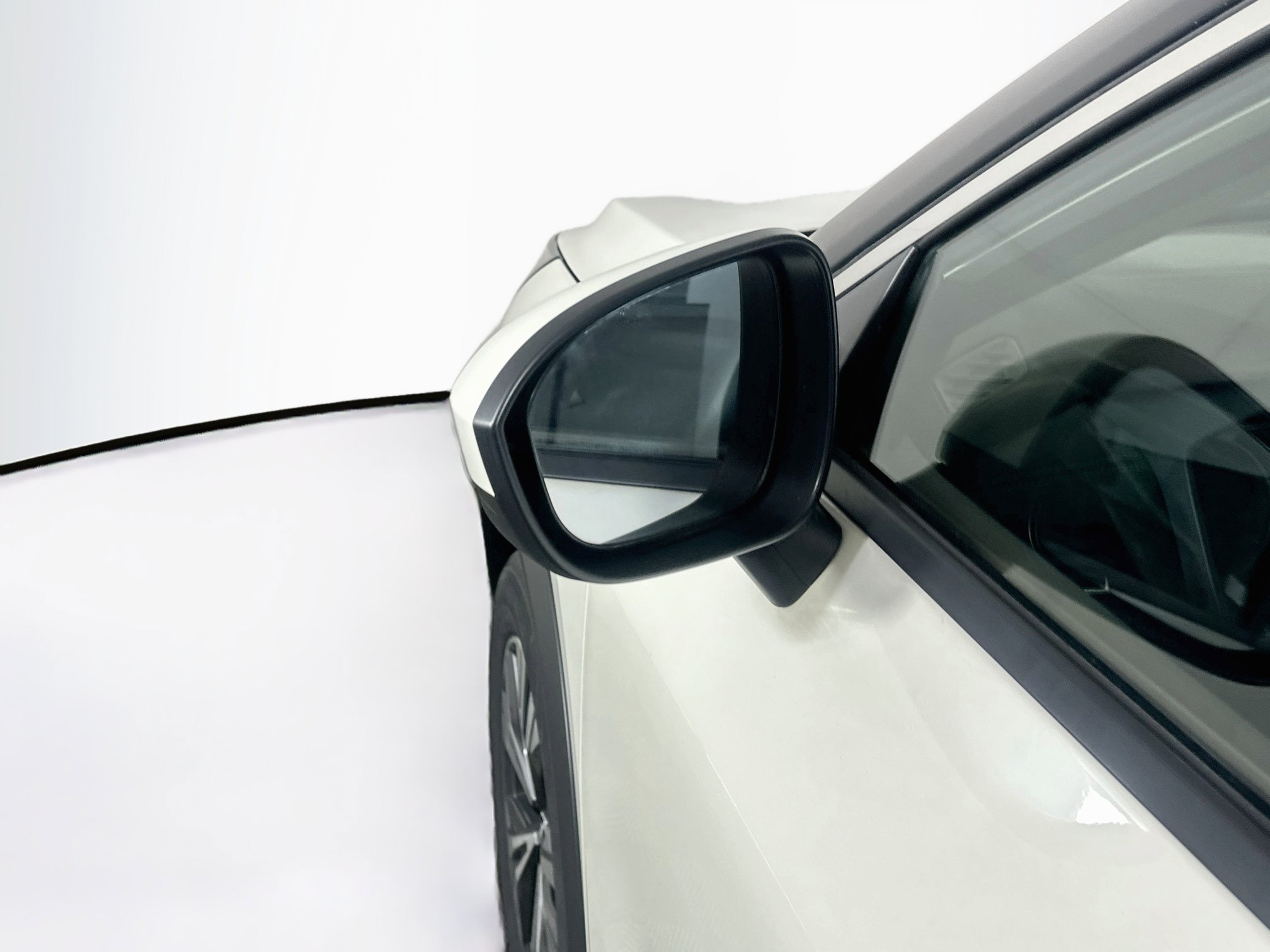 Used 2023 Nissan Rogue SV AWD/4WD image 16