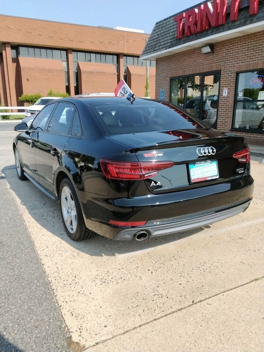 Used 2018 Audi A4 2.0T Ultra Premium FWD image 2