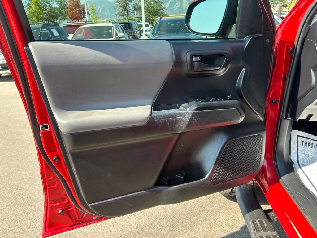 Used 2021 Toyota Tacoma SR AWD/4WD image 21