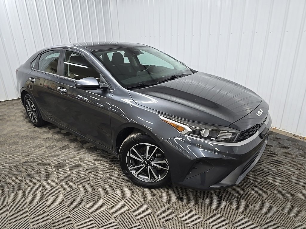 Used 2024 Kia Forte LXS image 7