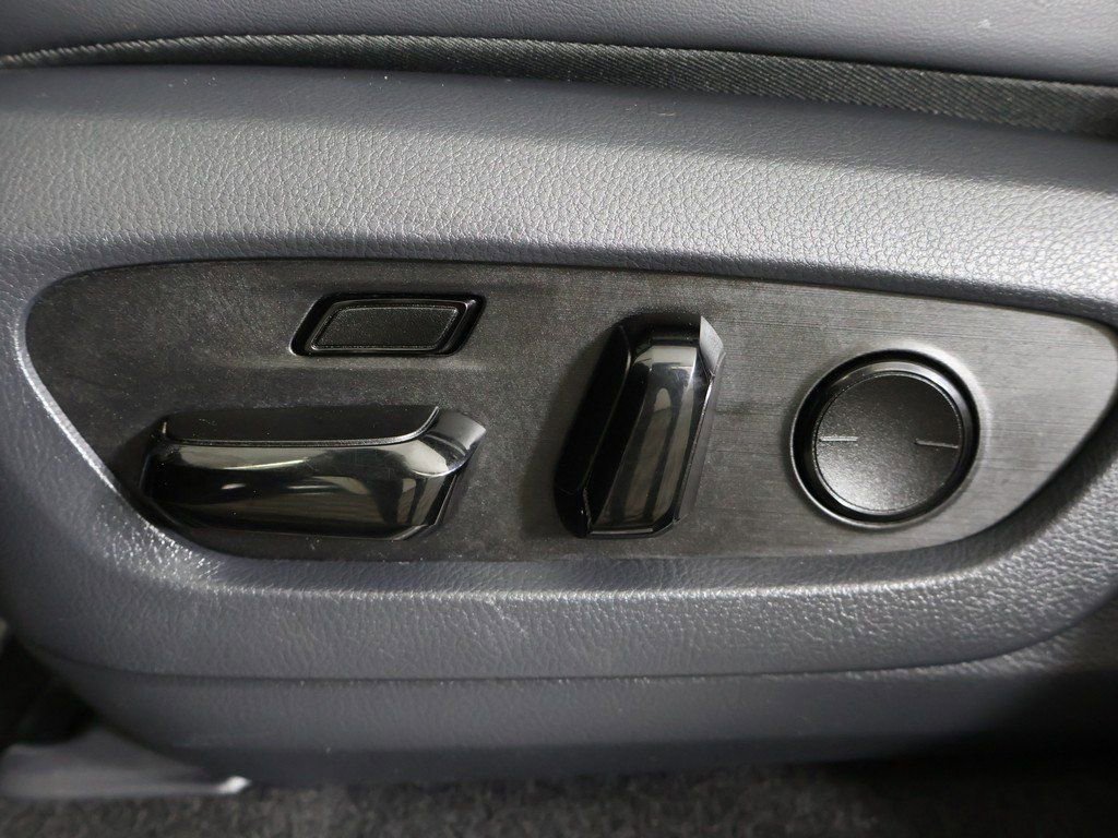 Used 2024 Lexus GX 550 image 38