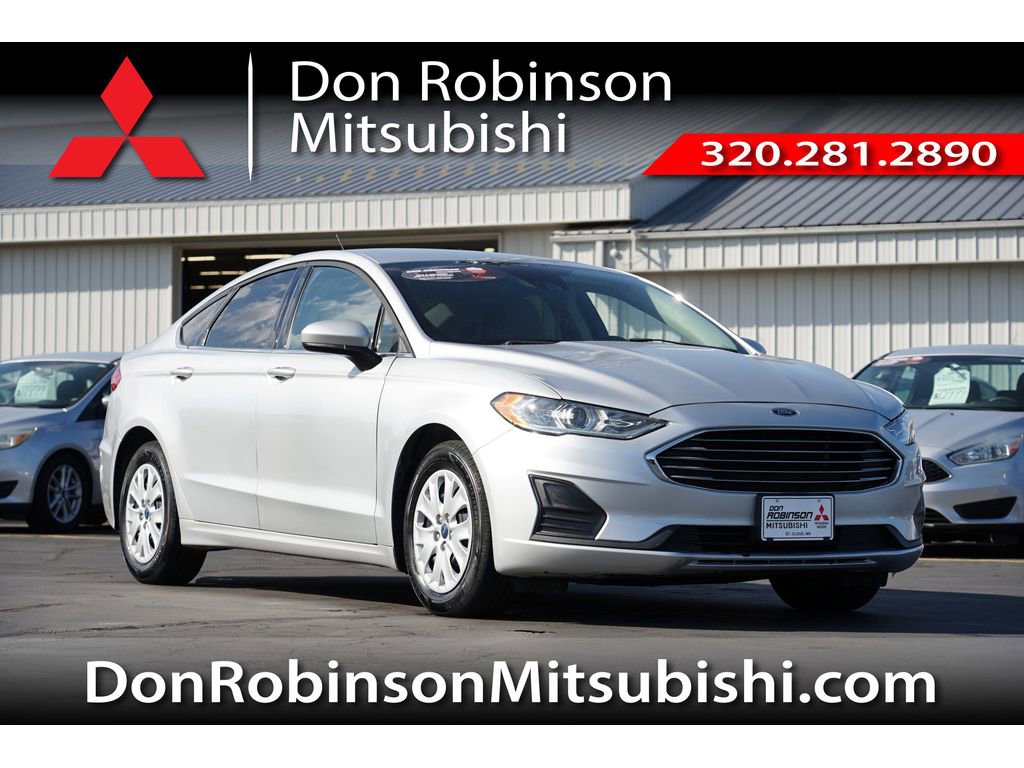 Used 2019 Ford Fusion S image 1