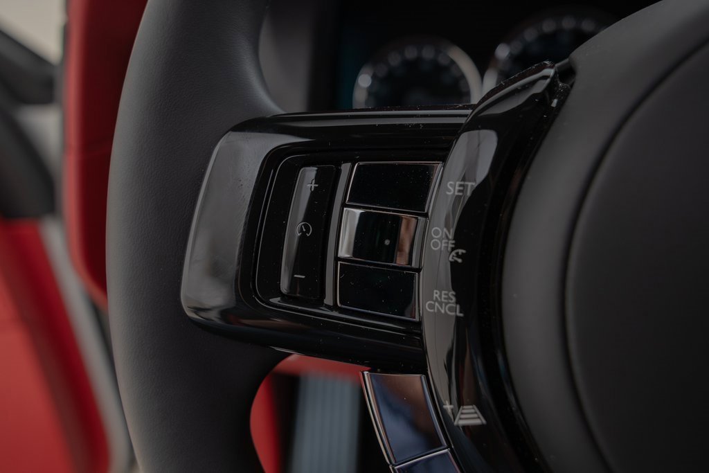 Used 2023 Rolls-Royce Cullinan image 46