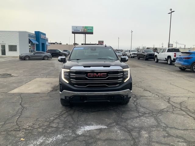 Certified 2025 GMC Sierra 1500 SLT image 3