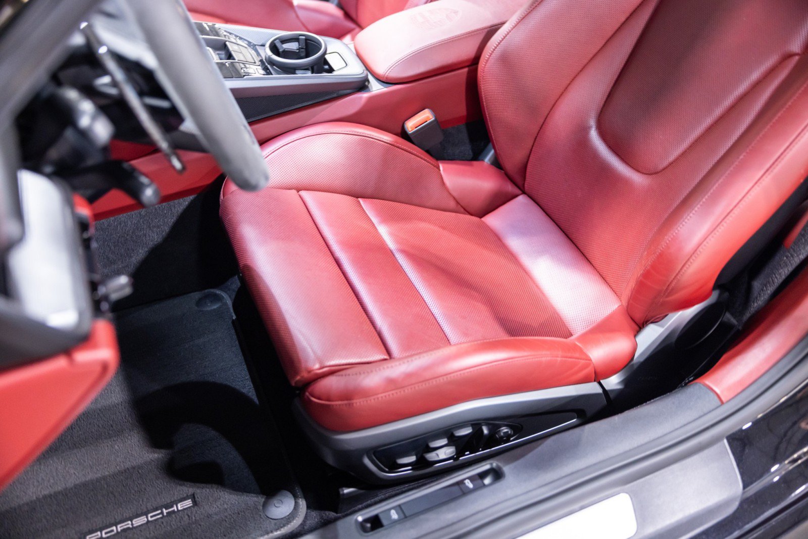 Used 2020 Porsche 911 Carrera S RWD image 44