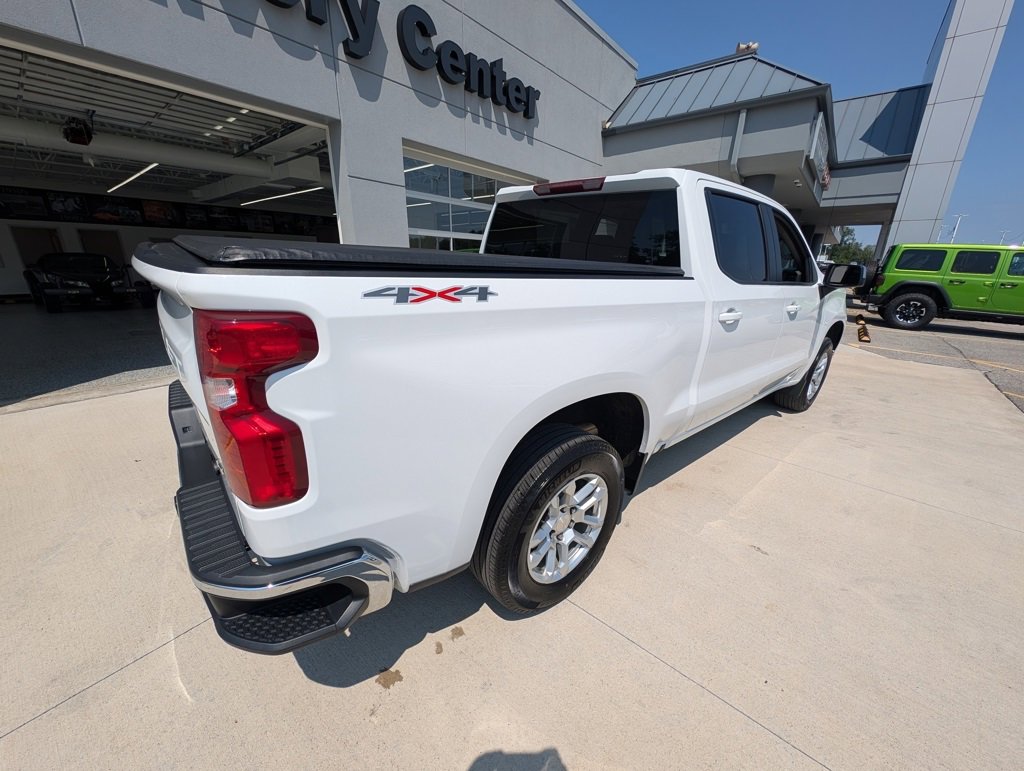 Used 2022 Chevrolet Silverado 1500 LT image 5