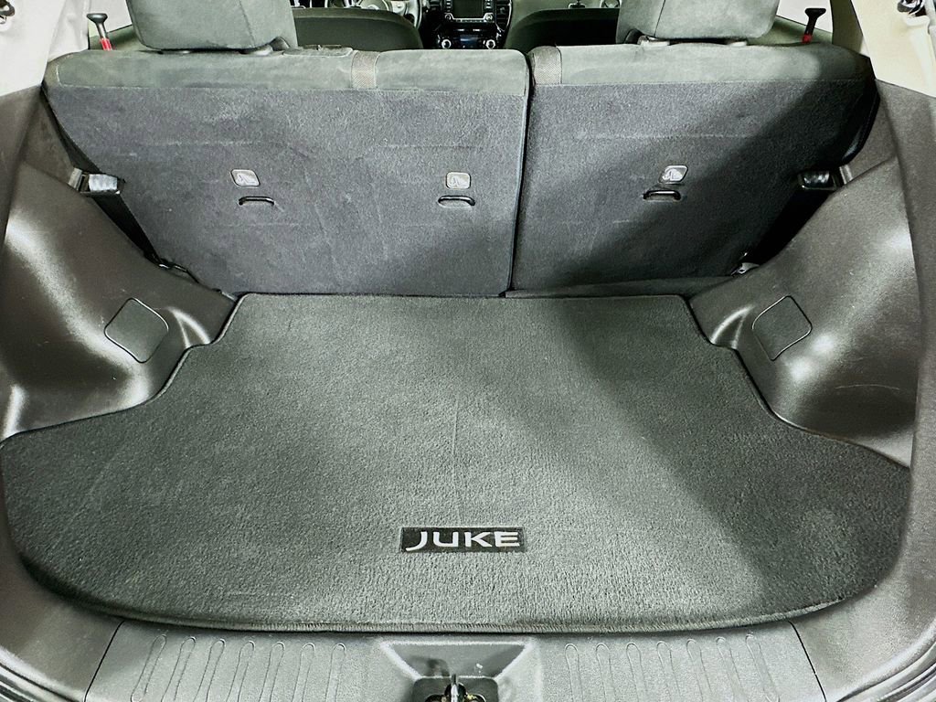 Used 2015 Nissan Juke SV image 31