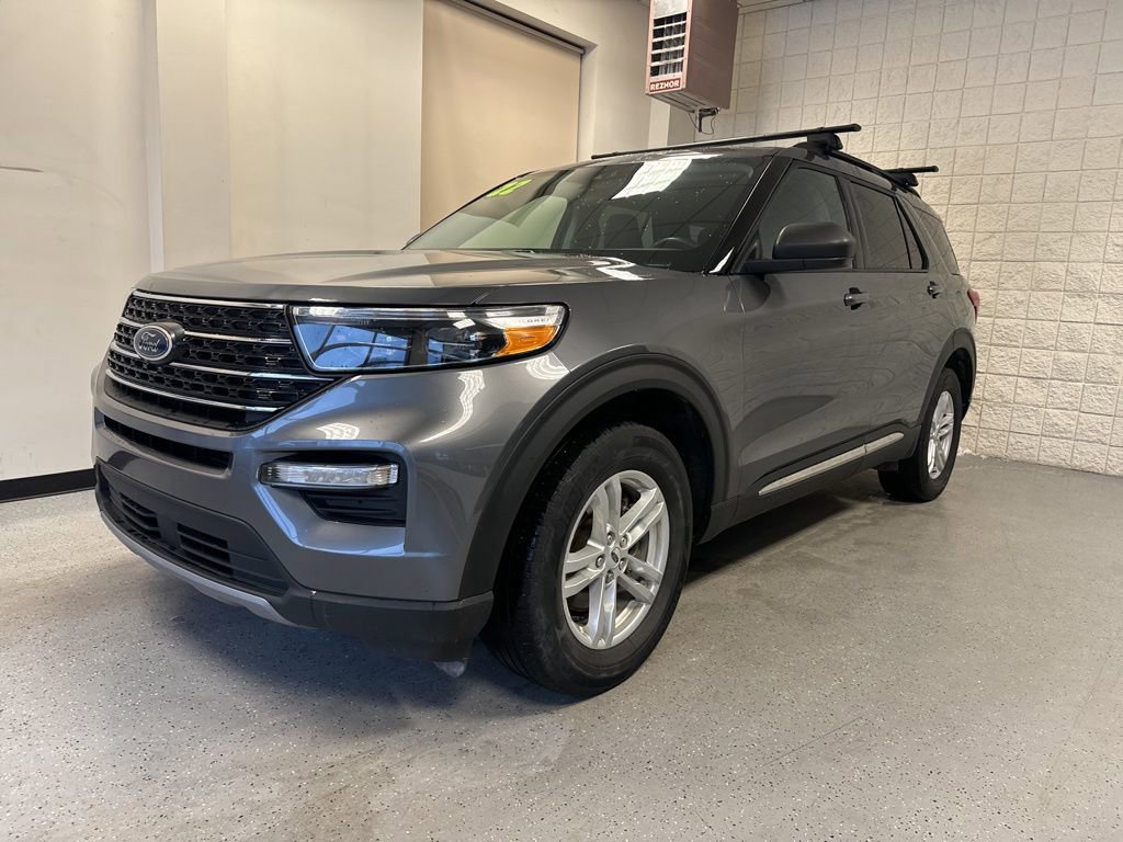 Certified 2022 Ford Explorer XLT w/ Equipment Group 202A image 33
