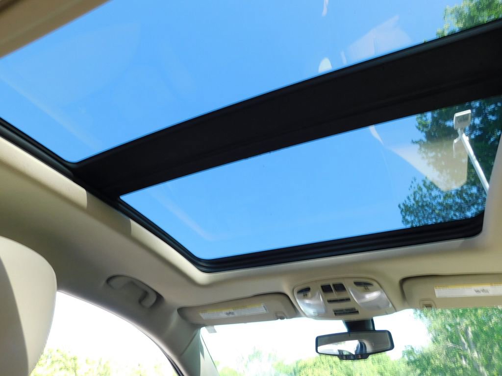 Used 2015 Buick LaCrosse Leather FWD image 4