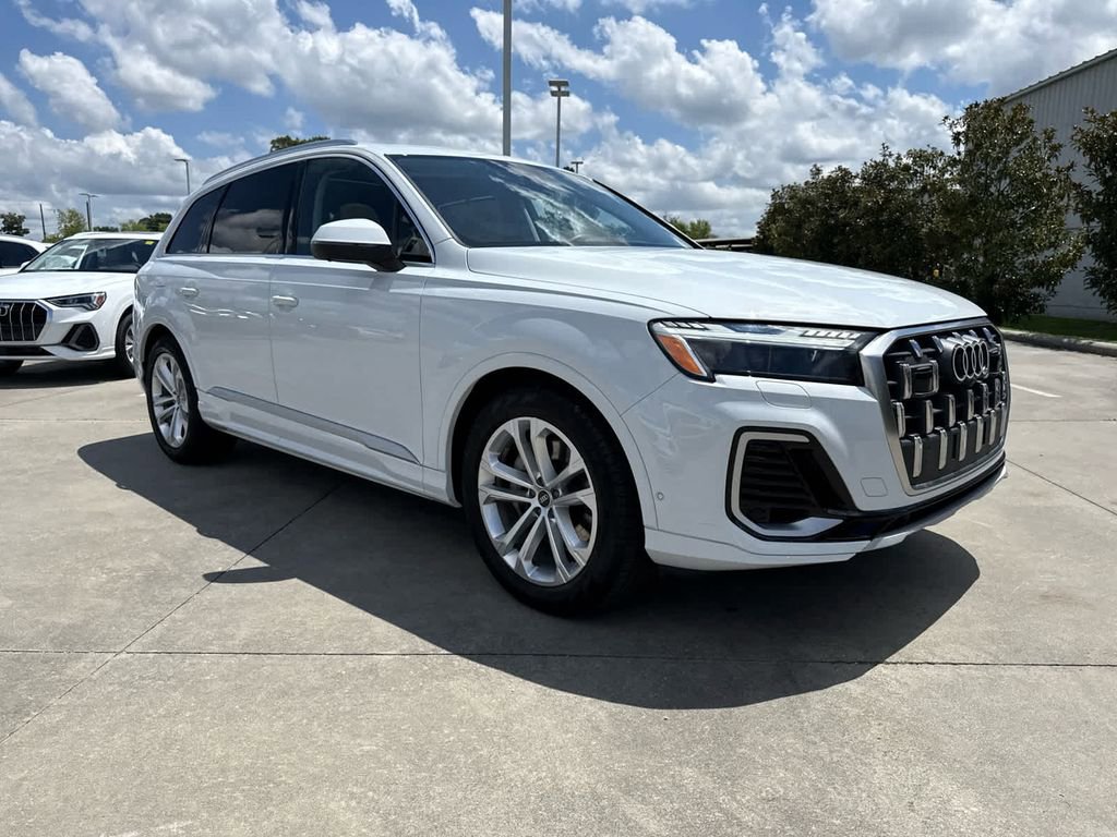 Used 2025 Audi Q7 3.0T Prestige image 3