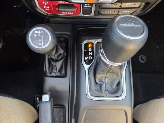 Used 2026 Jeep Gladiator Willys AWD/4WD image 21