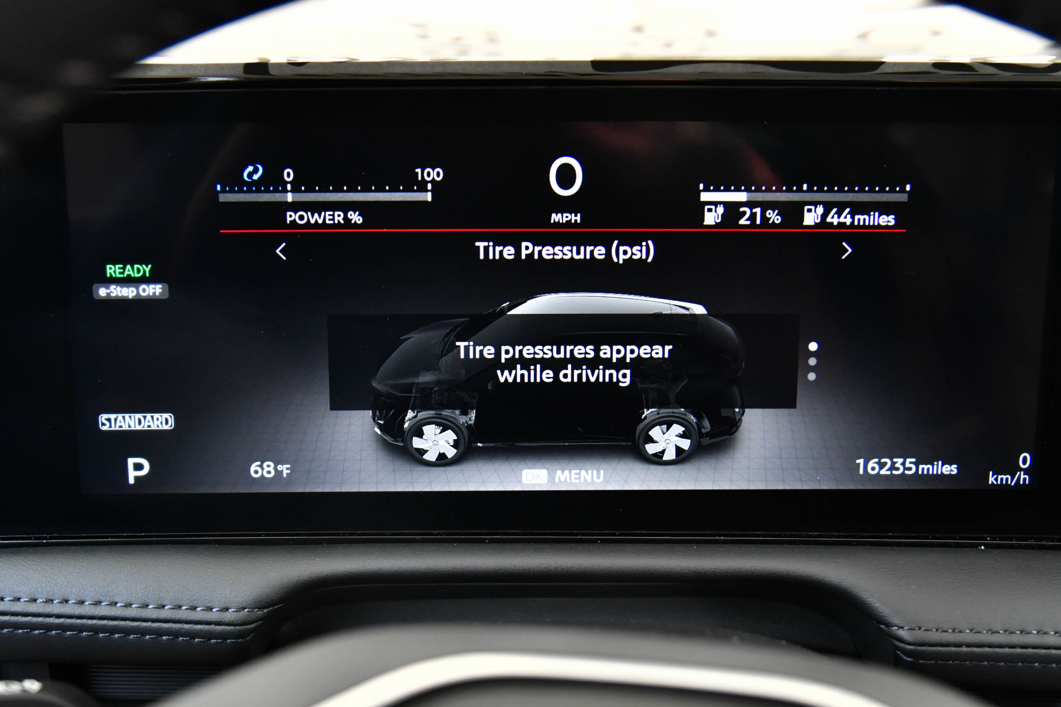 Used 2024 Nissan Ariya FWD image 37