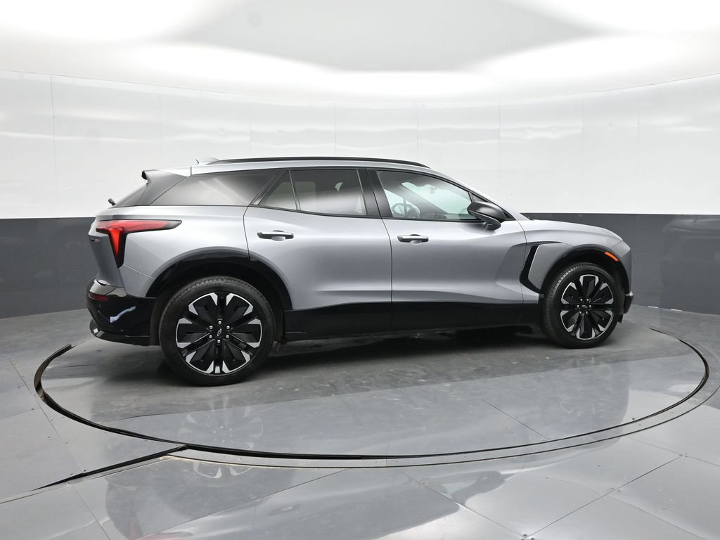 Used 2024 Chevrolet Blazer EV RS AWD/4WD image 9