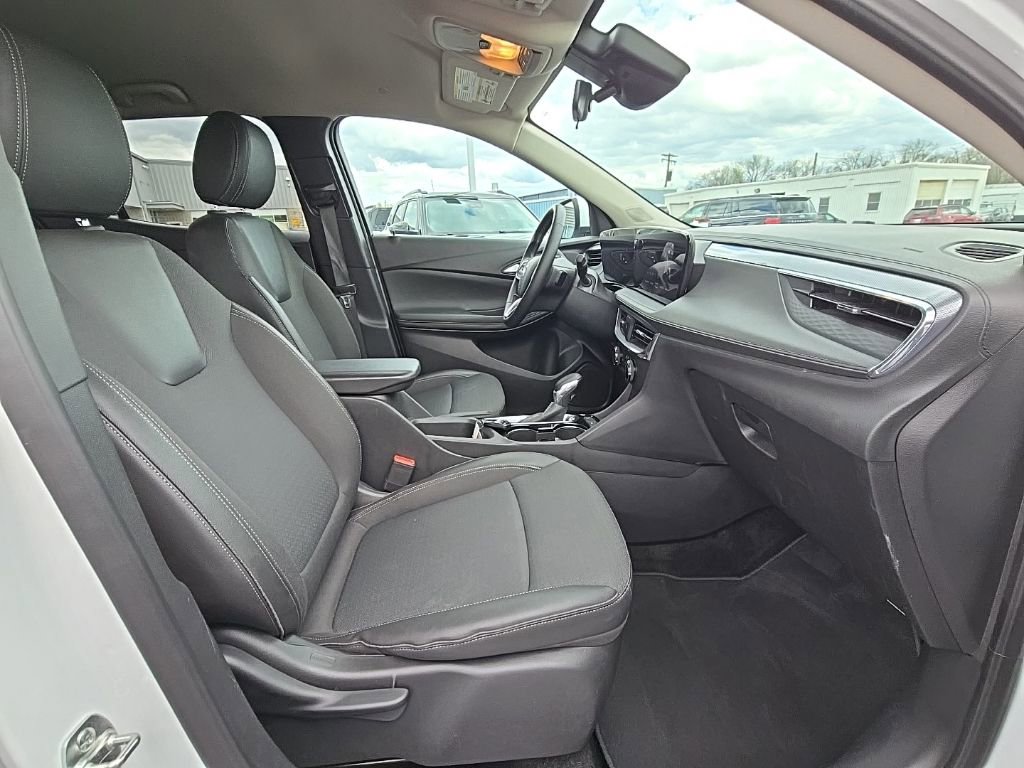 Used 2025 Buick Encore GX Preferred image 35