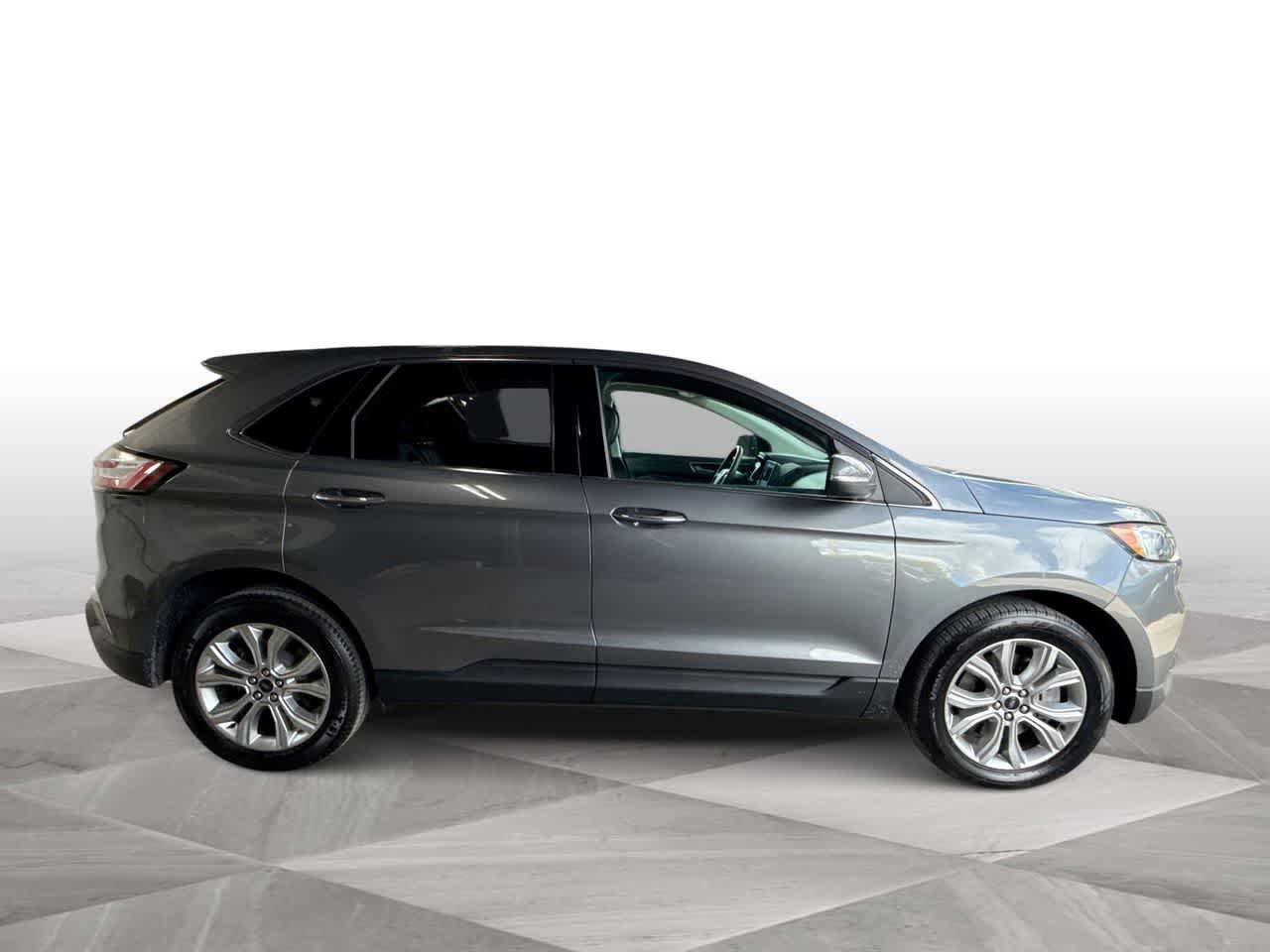 Used 2024 Ford Edge Titanium AWD/4WD image 9
