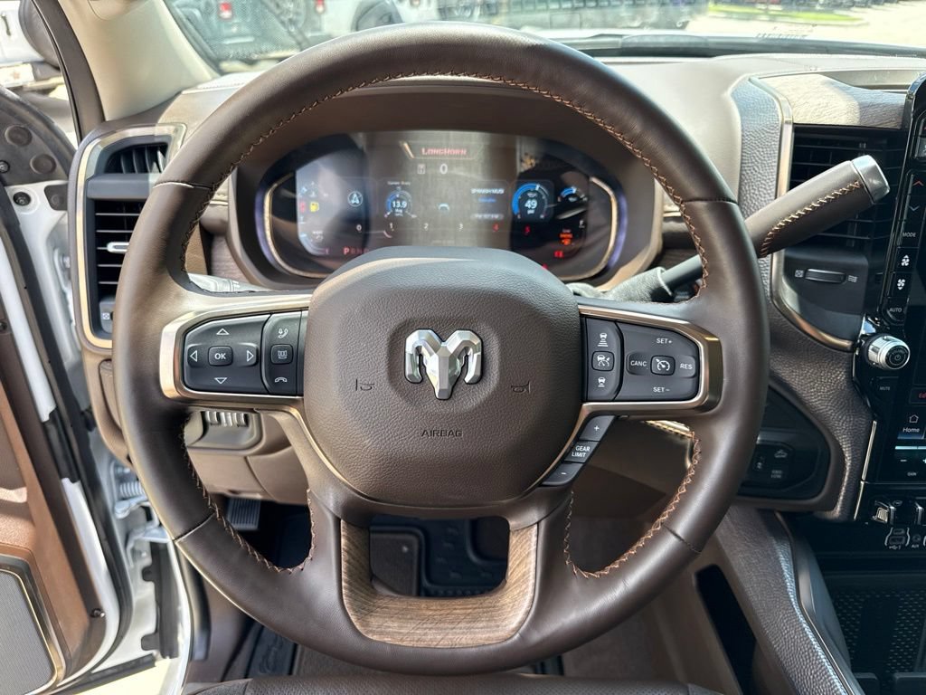 Used 2025 RAM 2500 Limited AWD/4WD image 14