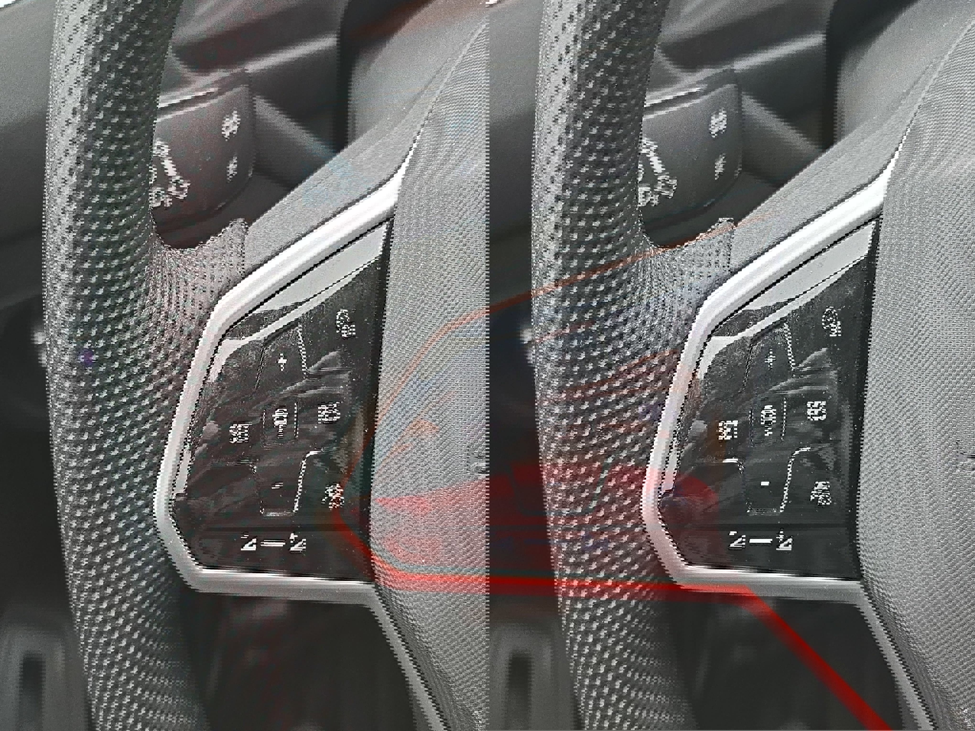 Certified 2024 Volkswagen Tiguan SE R-Line image 17