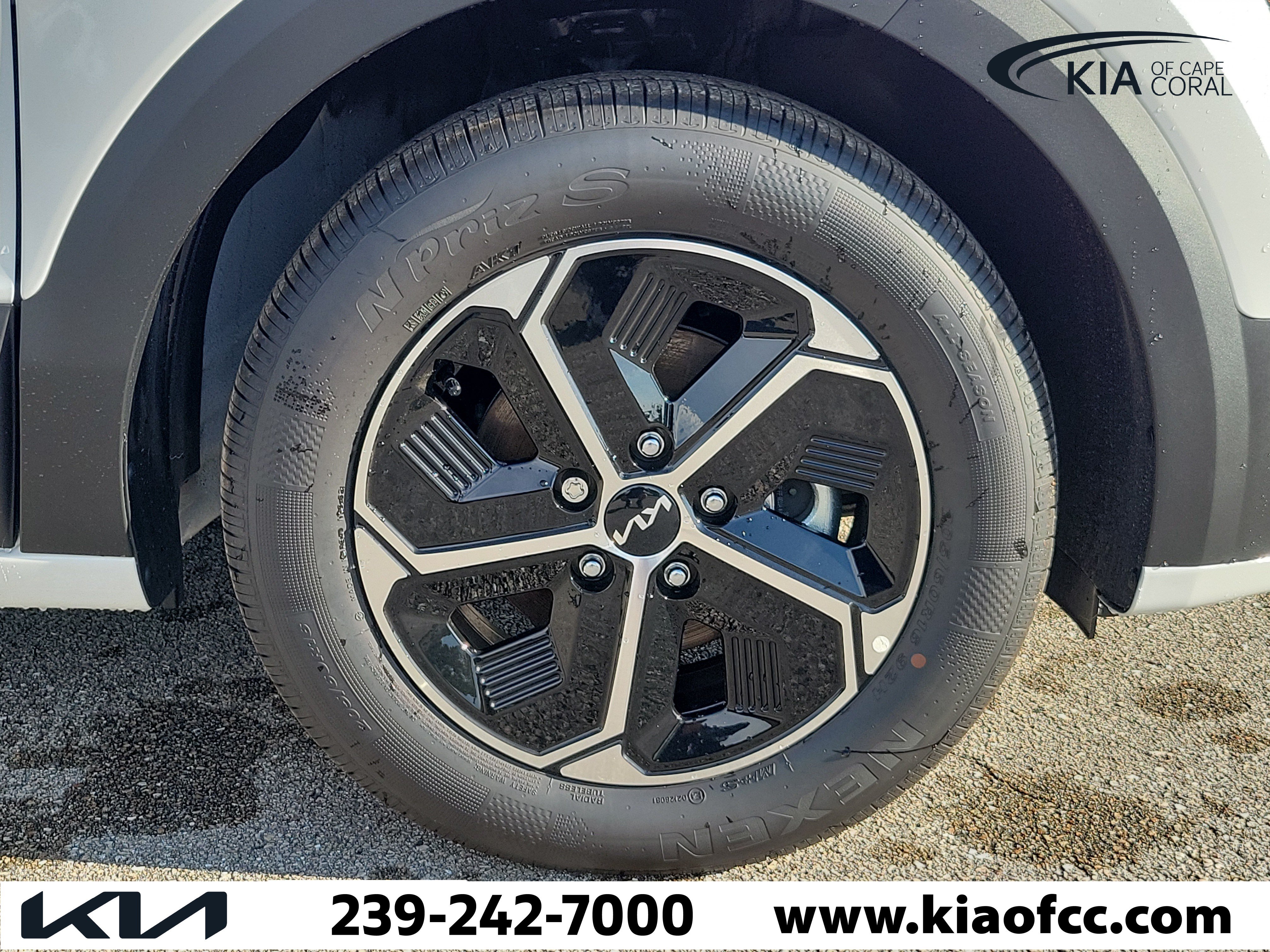 New 2026 Kia Niro EX w/ EX Premium Package FWD image 7