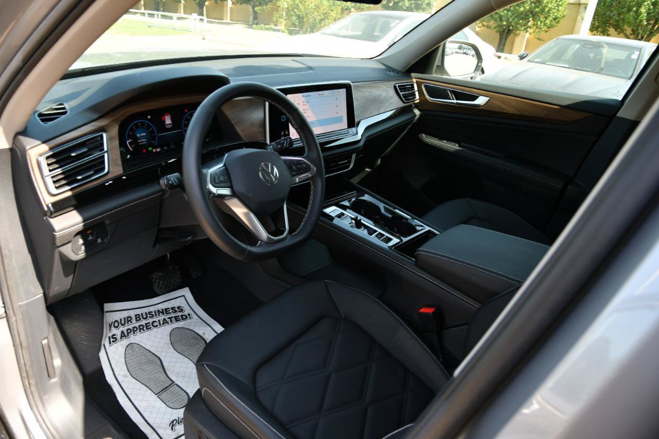 Used 2026 Volkswagen Atlas SE FWD image 30