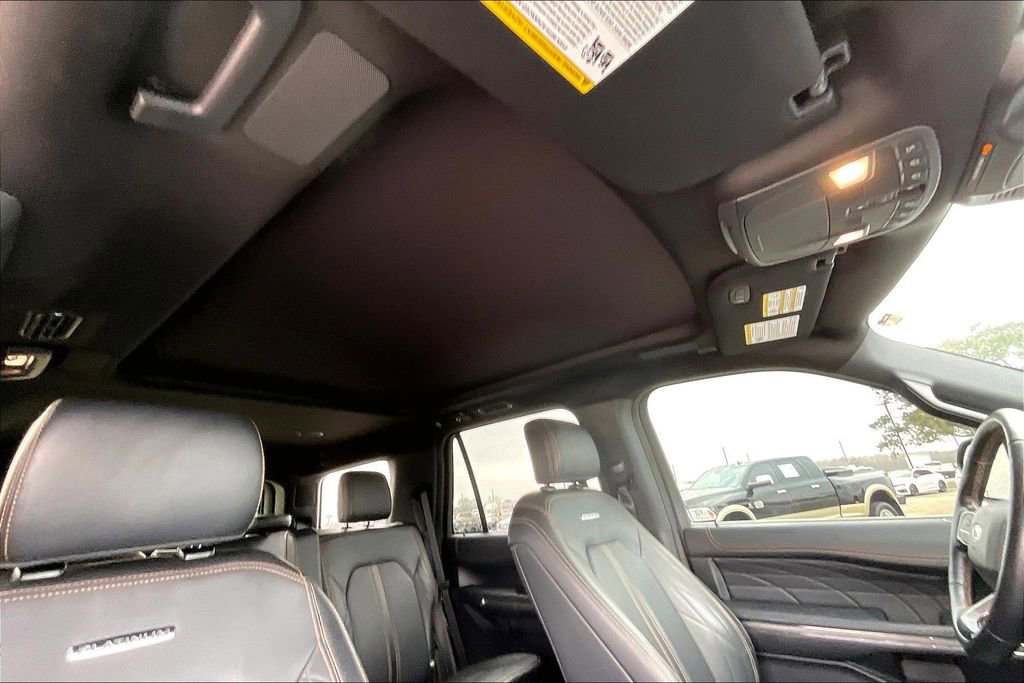 Used 2024 Ford Expedition Platinum AWD/4WD image 28