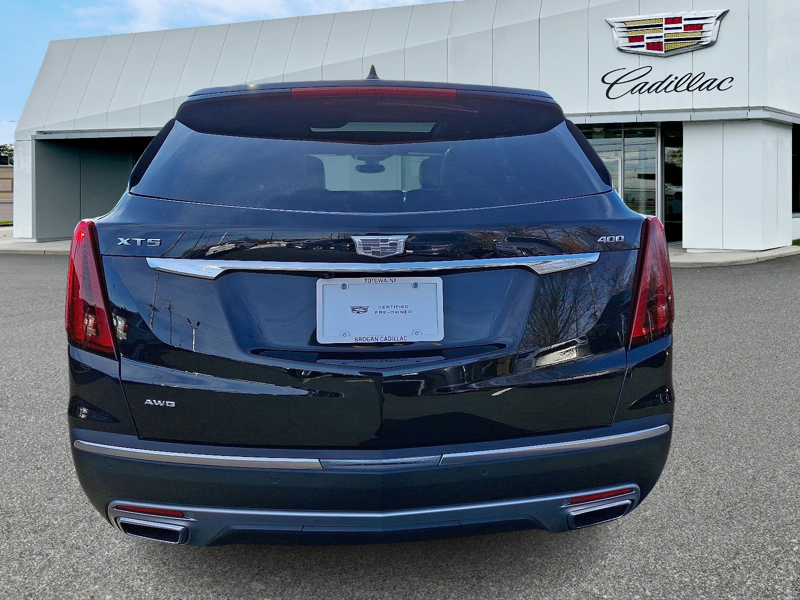 Certified 2023 Cadillac XT5 Premium Luxury image 4