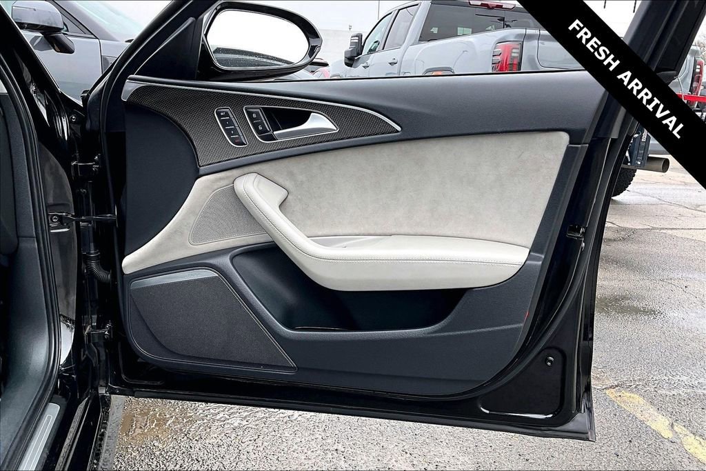 Used 2016 Audi S6 Prestige w/ Prestige Package image 27