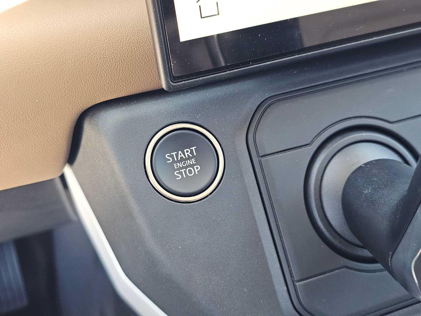 New 2026 Land Rover Defender 110 S AWD/4WD image 29