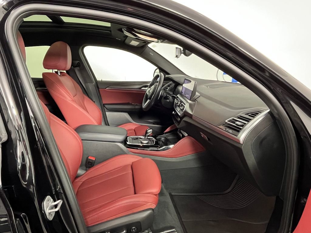 Certified 2024 BMW X4 xDrive30i w/ M Sport Package image 24