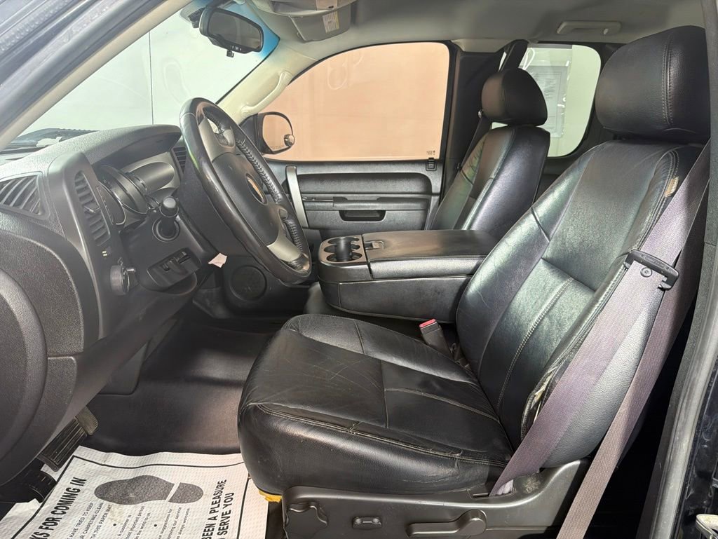 Used 2011 Chevrolet Silverado 1500 LT w/ All-Star Edition AWD/4WD image 16