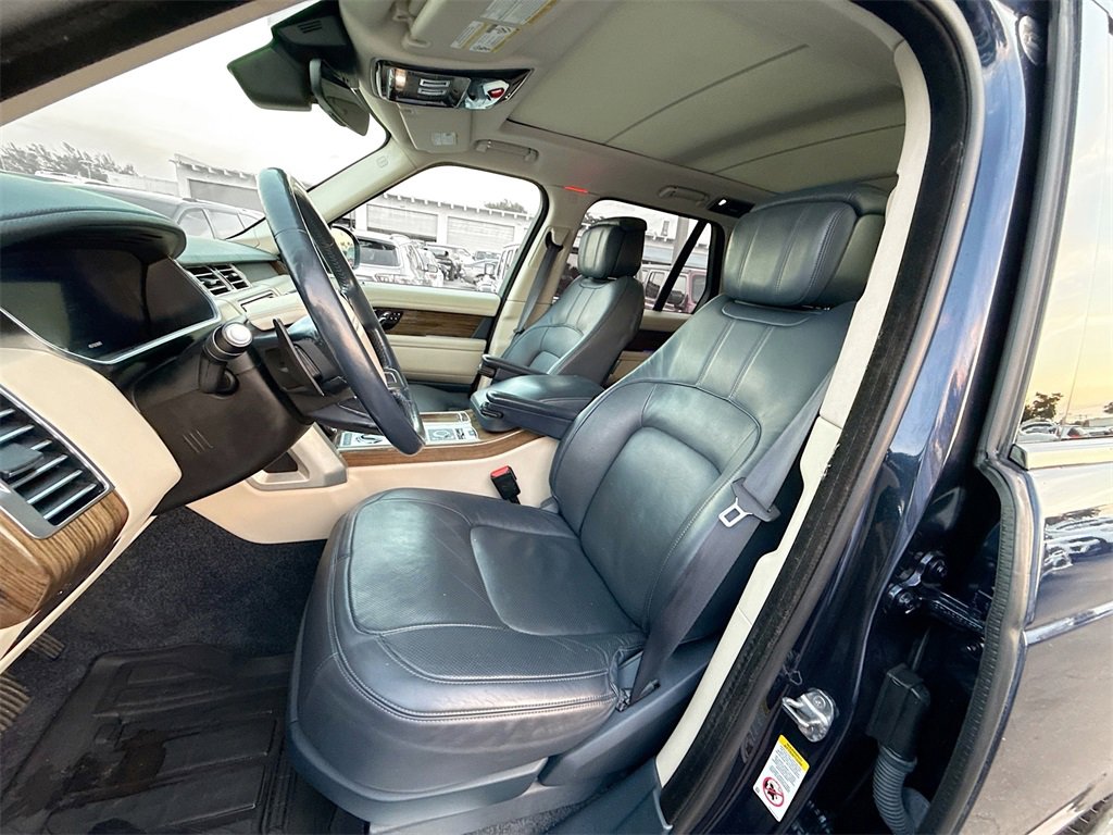 Used 2018 Land Rover Range Rover Supercharged image 23