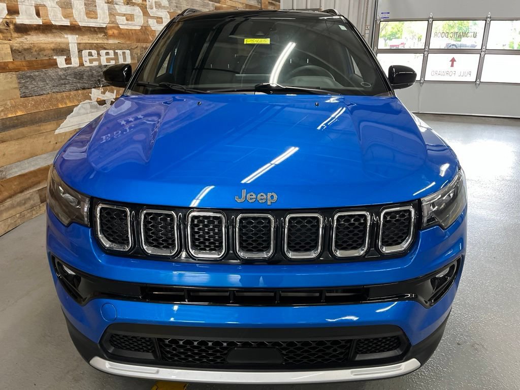 Used 2023 Jeep Compass Limited AWD/4WD image 54