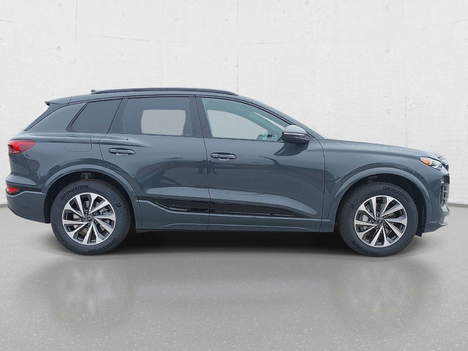 New 2027 Audi Q6 e-tron Premium AWD/4WD image 4