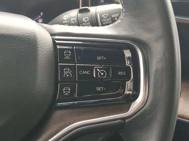 Used 2022 Jeep Grand Wagoneer Series I AWD/4WD image 33