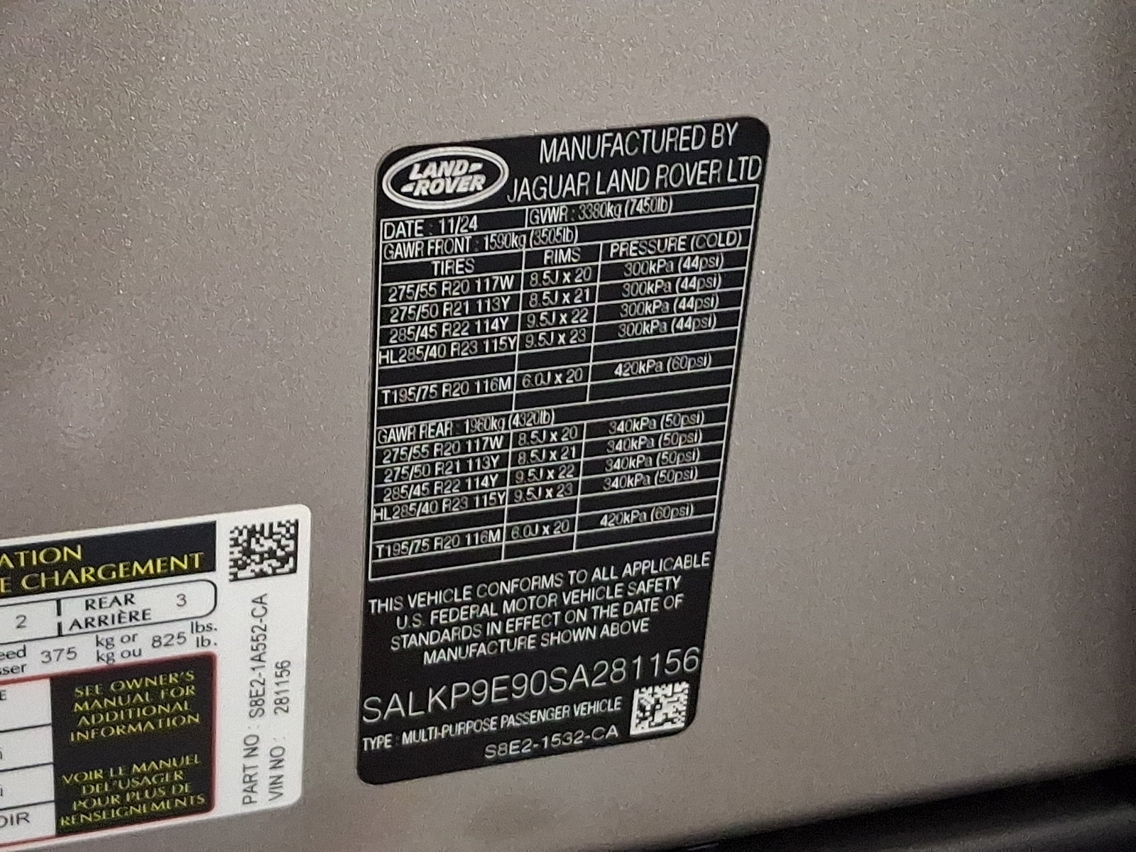 Certified 2025 Land Rover Range Rover SE AWD/4WD image 27