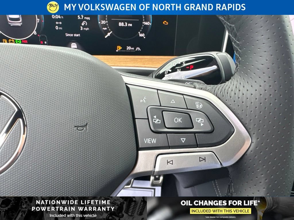 New 2026 Volkswagen Tiguan SEL R-Line AWD/4WD image 15
