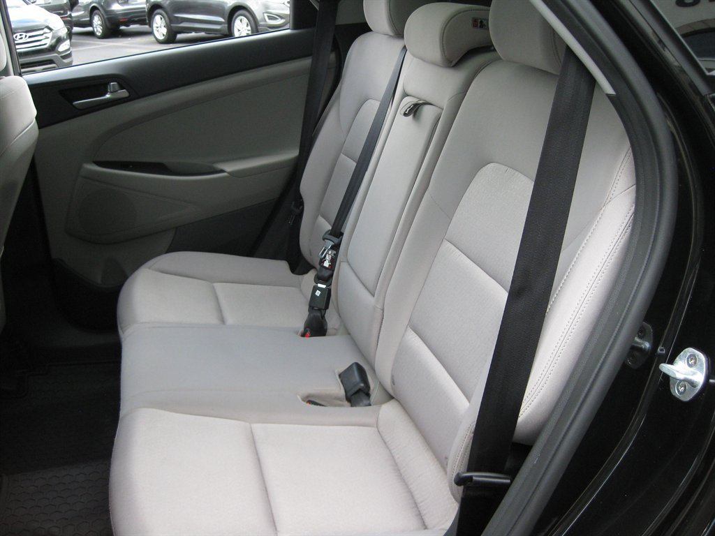 Used 2017 Hyundai Tucson Value FWD image 28