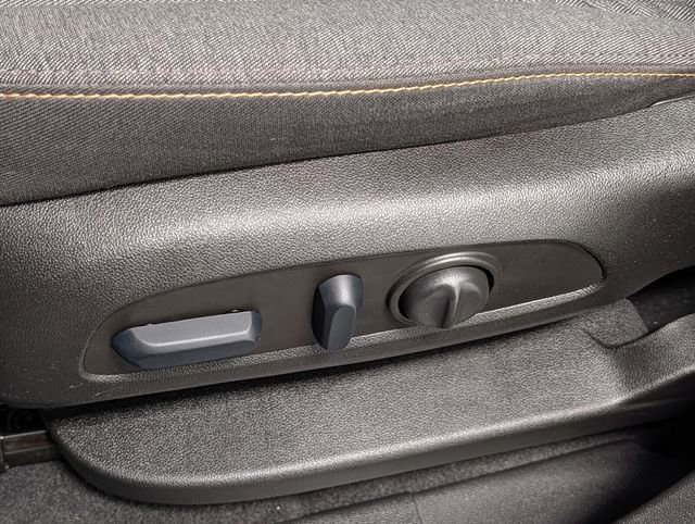 Used 2023 Chevrolet Equinox LT image 10