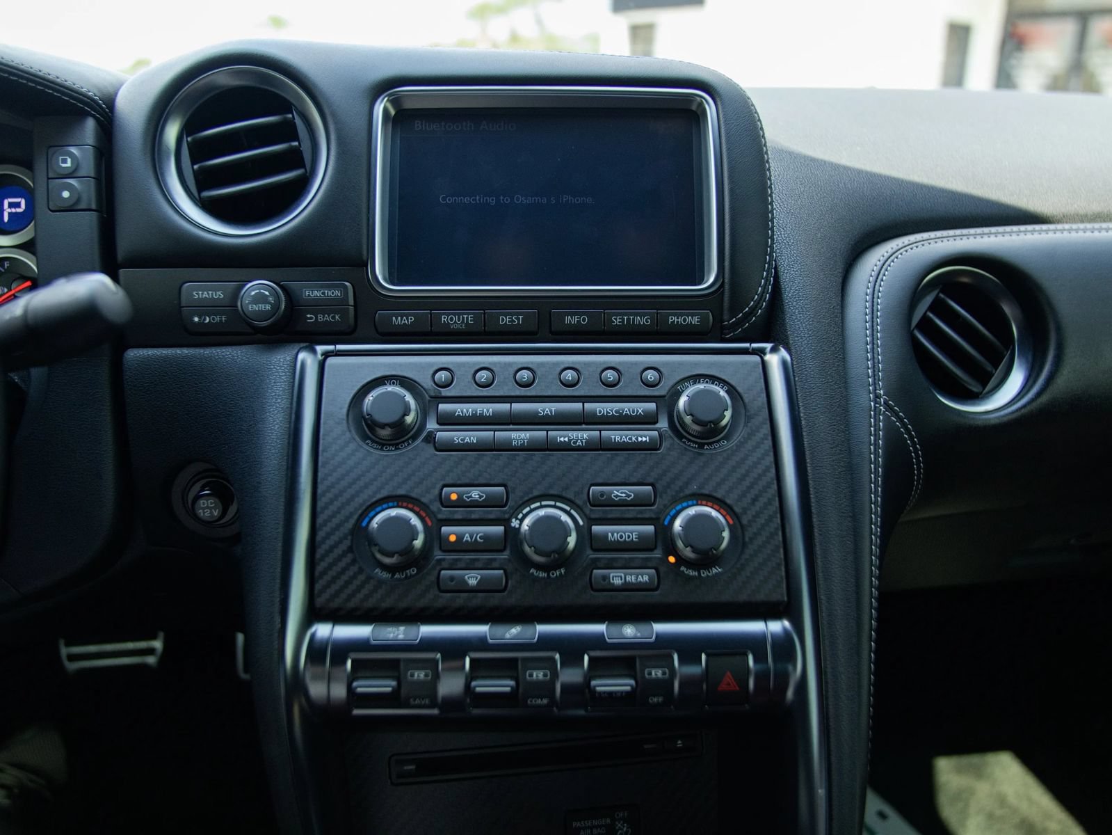 Used 2015 Nissan GT-R Black Edition AWD/4WD image 40